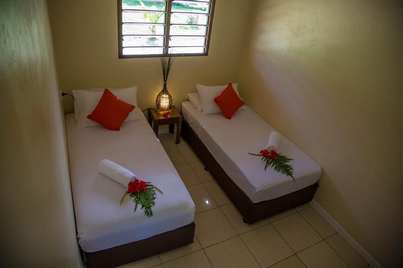 Blue Bay Resort & Restaurant Port Vila Exteriör bild